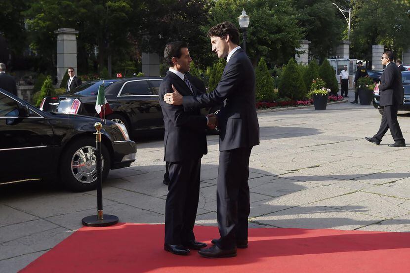 El presidente mexicano Enrique Peña Nieto y el primer ministro canadiense Justin Trudeau,...