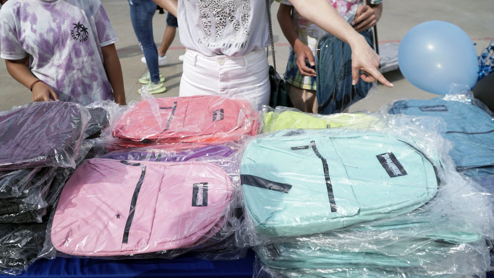 Parents scrambling to buy bulletproof backpacks