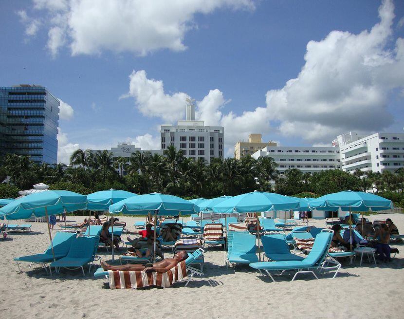 Miami Beach, Florida Postcard The Caribbean Hotel