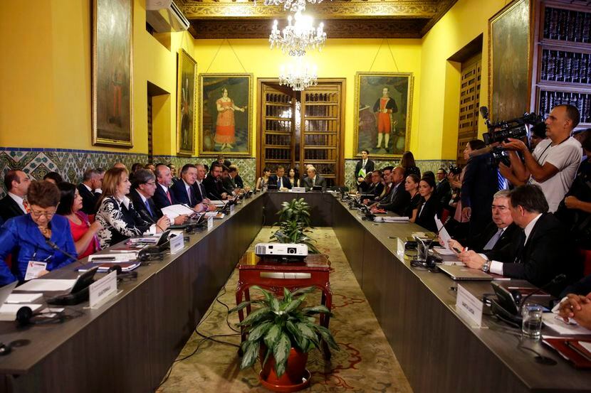 Los ministros de Relaciones Exteriores del Grupo de Lima se reúnen para hablar sobre la...