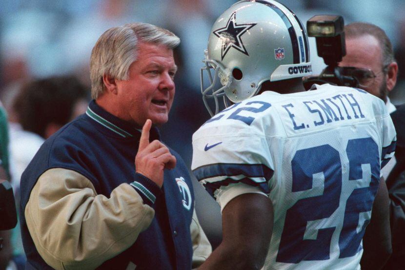 Jimmy Johnson guió a Los Cowboys de Dallas a dos triunfos de Super Bowl en 1993 y 1994. DMN.
