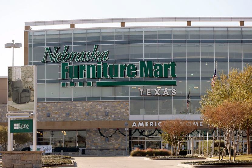 Texas furniture store shelters residents without power