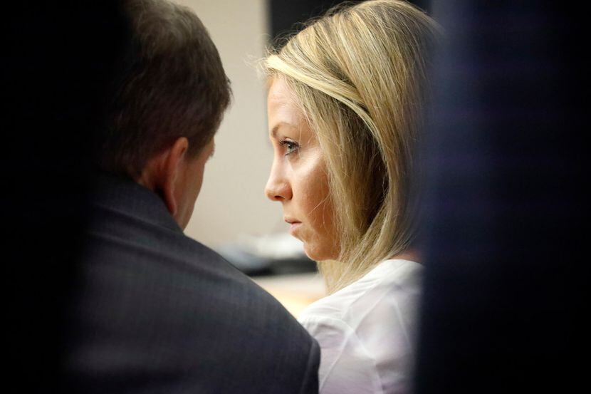 Amber Guyger durante su juicio por asesinato en 2019. La ex policía fue sentenciada a 10...