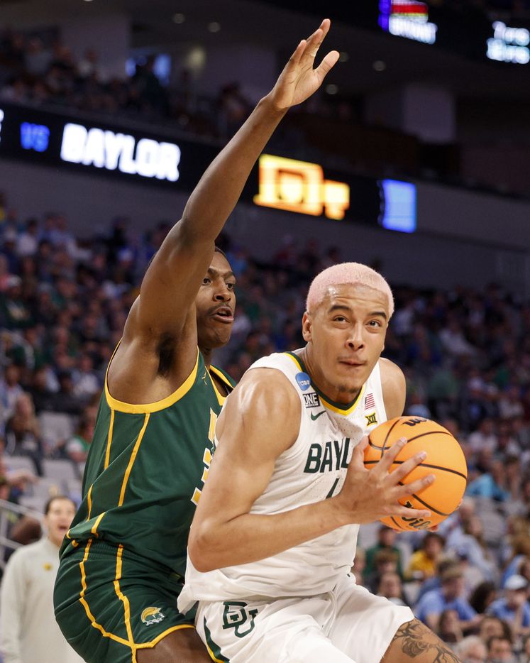 Baylor Bears forward Jeremy Sochan (1) drives to the basket as Norfolk State Spartans guard...