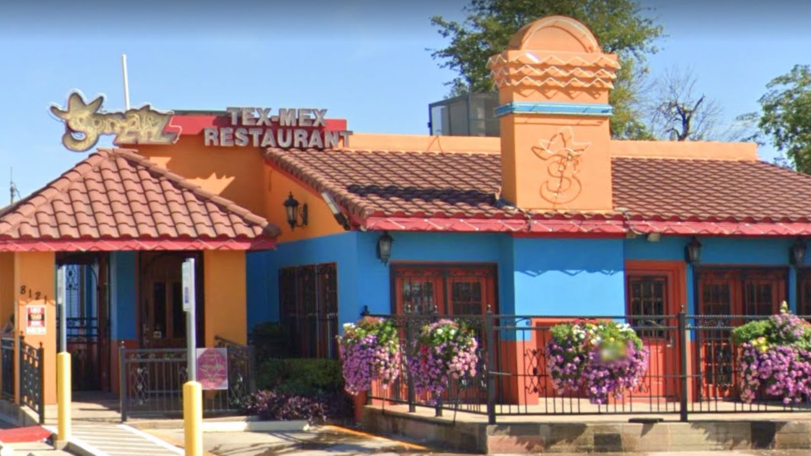 Fachada del Gonzalez Restaurant en Pleasant Grove.