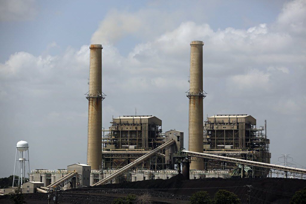 Smoke rises from the Big Brown Power Plant and Mines in Fairfield, Texas. (File Photo/G.J....
