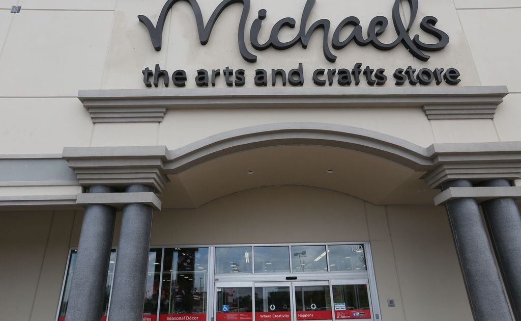 Art and craft retailer Michaels sells to private equity giant in a $ 5 billion deal
