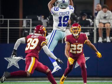 Dallas Cowboys wide receiver Amari Cooper (19) catches a pass as Washington Football Team...