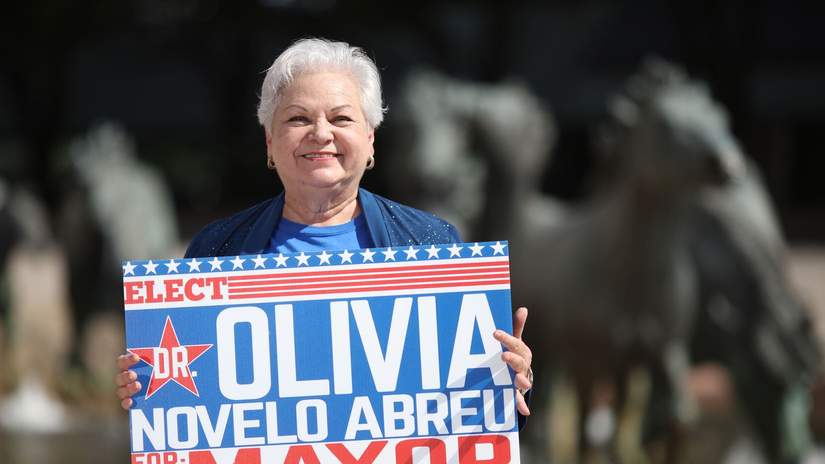 Olivia Novelo Abreu es candidata a alcaldesa de Irving.