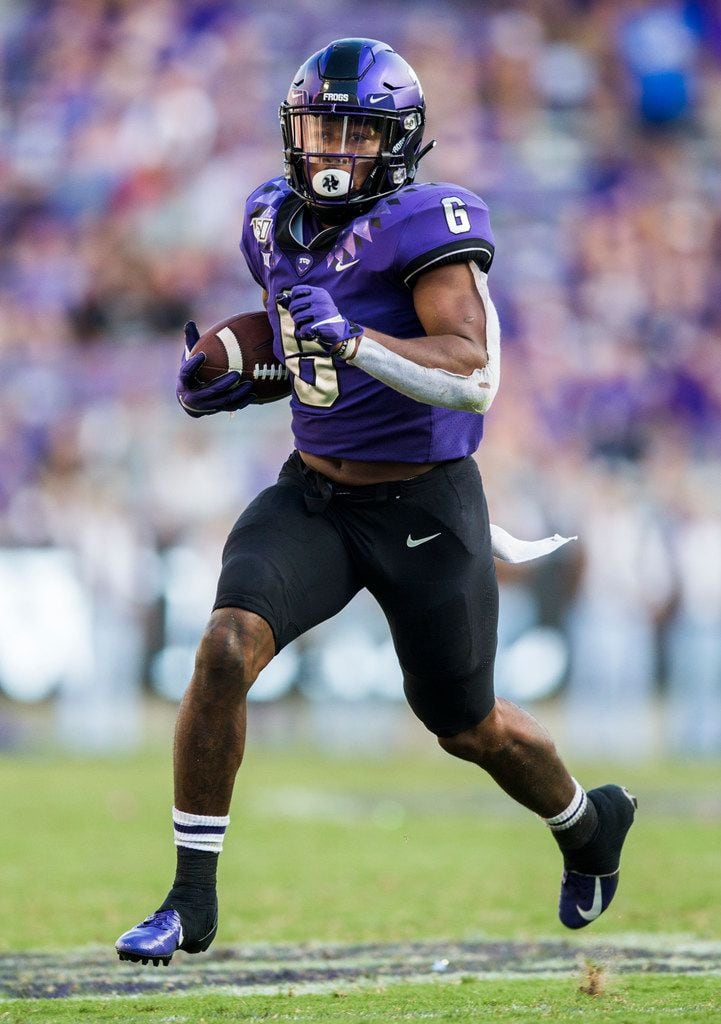 TCU Horned Frogs running back Darius Anderson (6) runs the ball during the fourth quarter of...