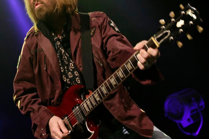 Tom Petty and The Heartbreakers perform at American Airlines Center in Dallas, TX, on Sep....