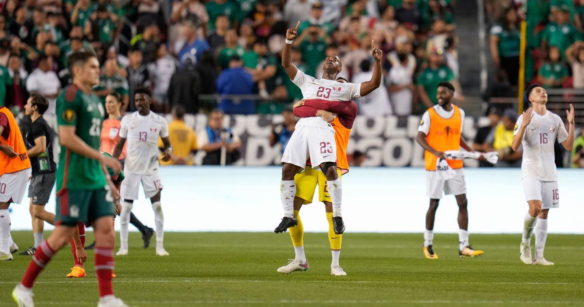 Qatar vence a México en Copa Oro de CONCACAF, ambos equipos llegan a cuartos de final
