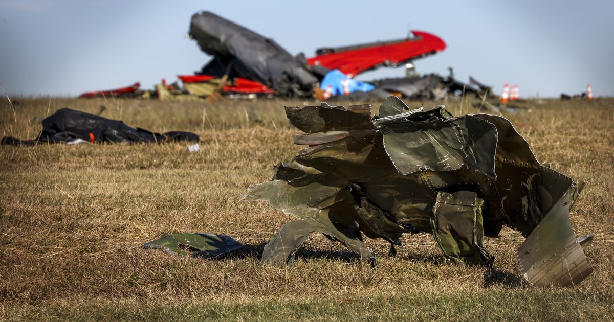 Full coverage of the Dallas air show midair collision that killed 6