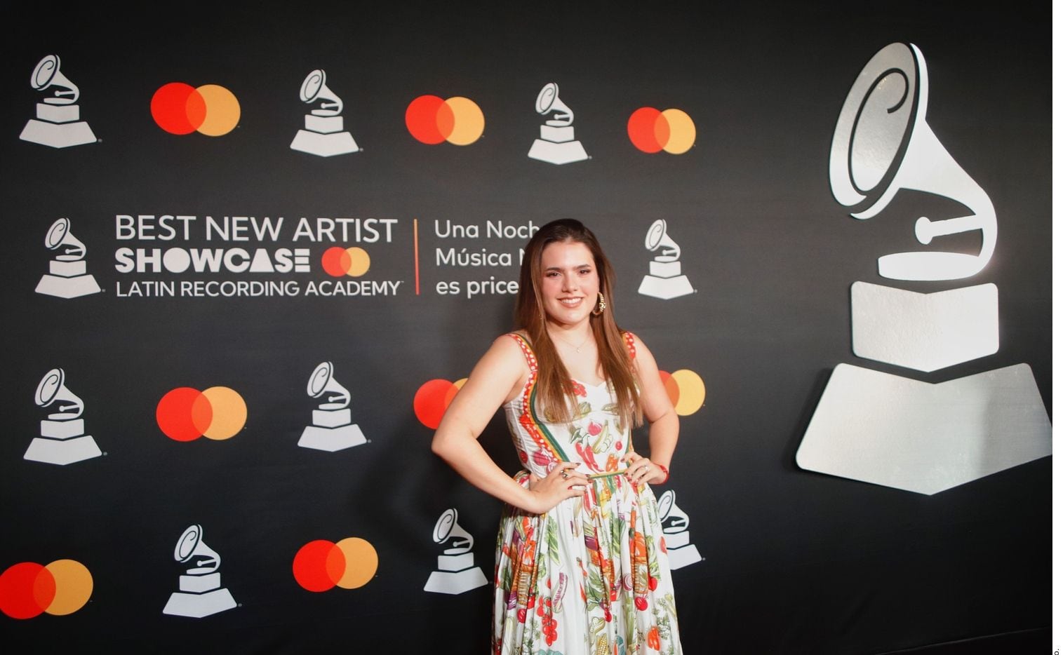 Camila Fernández, hija de Alejandro Fernández, acaba de lanzar el sencillo "Todo, todo",...