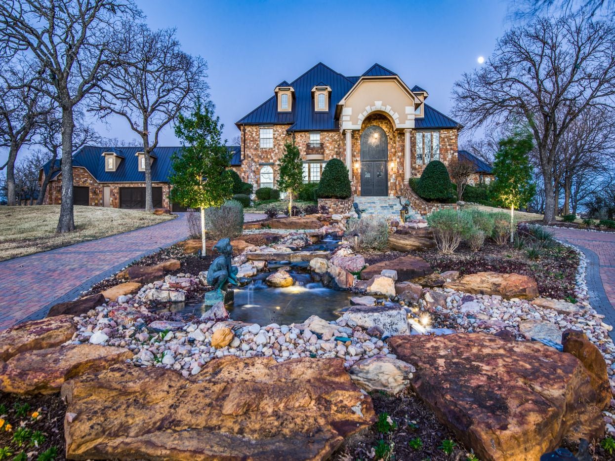 A look at the property at 5101 Kensington Court in Flower Mound.