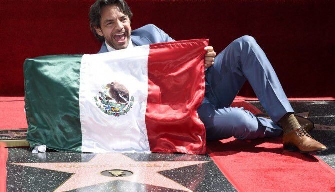 
				Eugenio Derbez recibió su estrella en el Paseo de Hollywood./AP
				