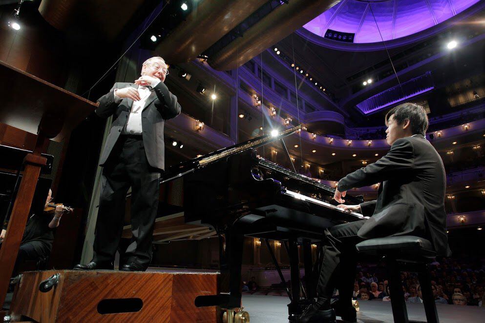 Yutong Sun performs with conductor Nicholas McGegan and the Fort Worth Symphony Orchestra in...