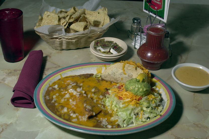 The Original Mexican Eats Cafe en Fort Worth ofrece el plato principal Roosevelt Special que...
