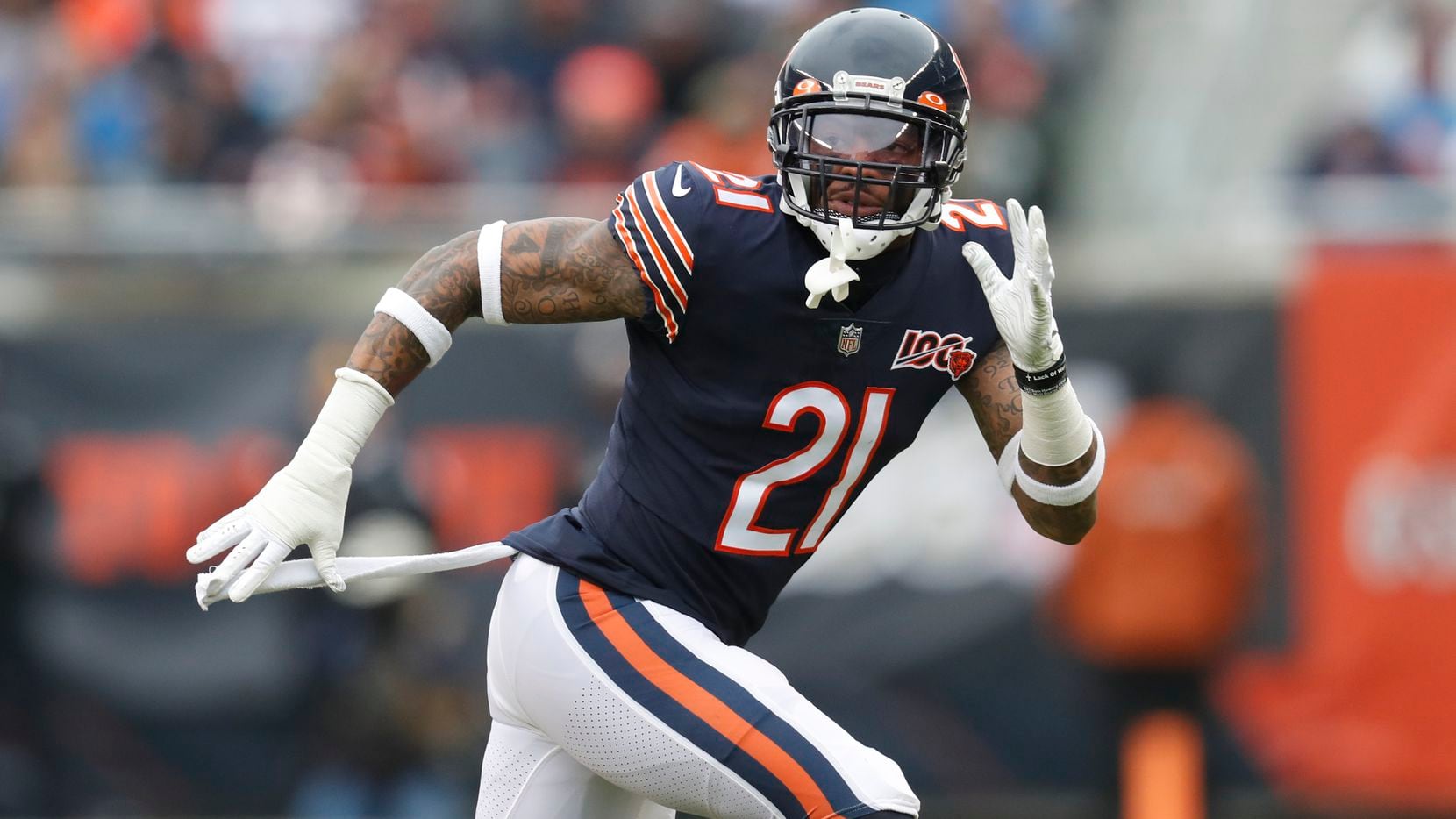 Chicago Bears strong safety Ha Ha Clinton-Dix runs to coverage against the Detroit Lions...