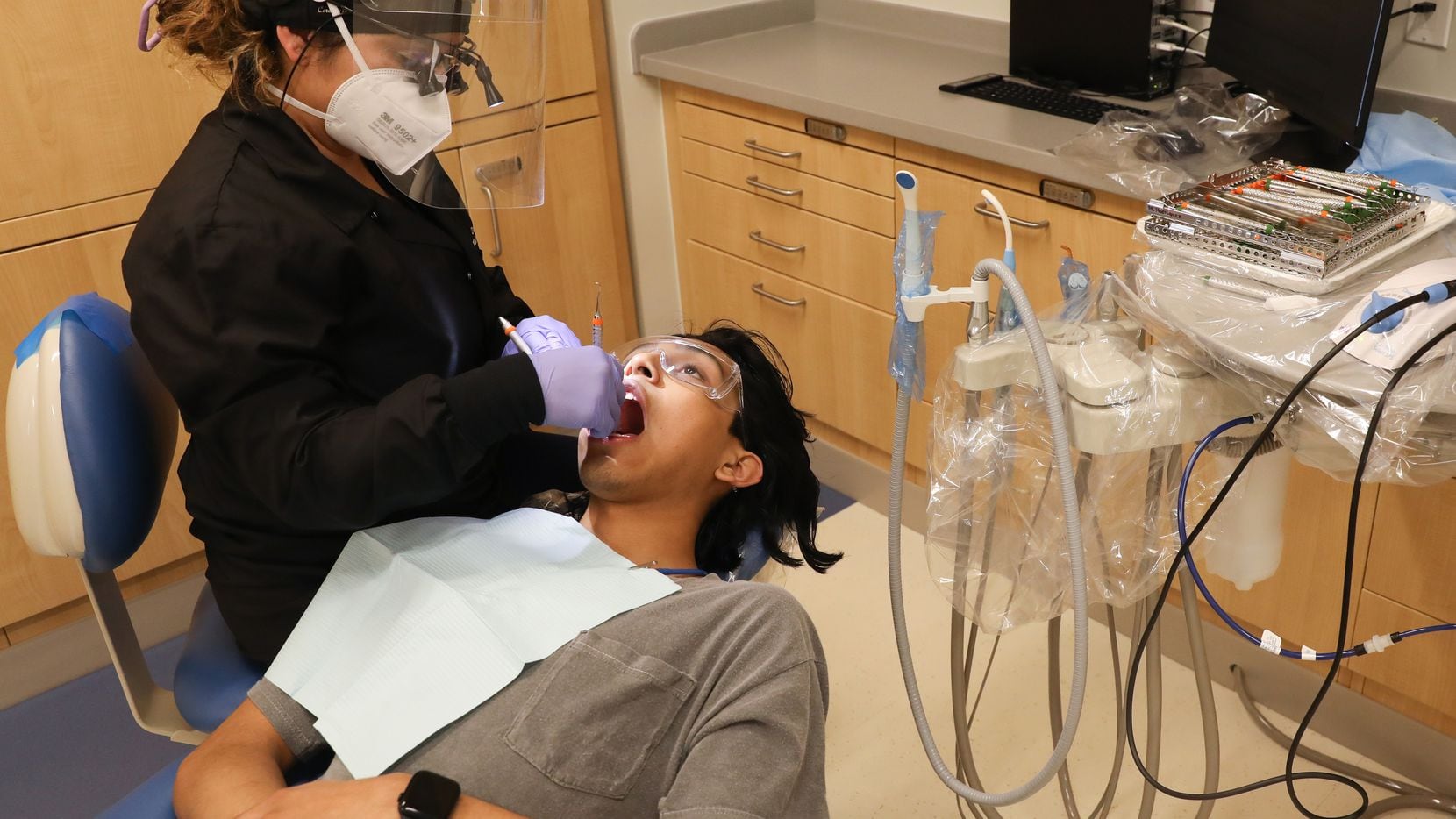 Escuela de higienistas dentales en Dallas College goza de alta demanda