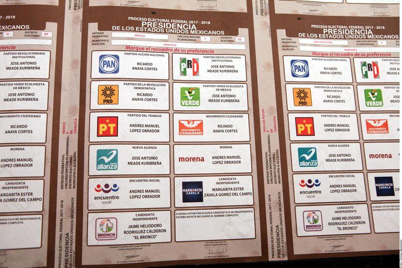 Muestra de las boletas que el Instituto Nacional Electoral empezó a imprimir de cara a la...