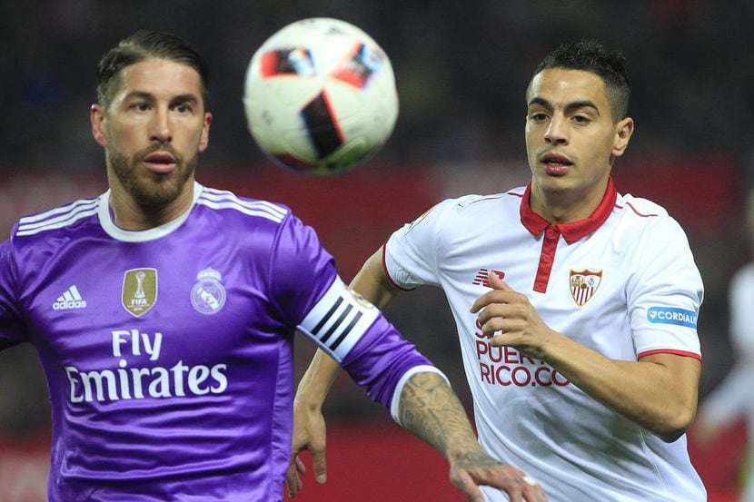 Sergio Ramos (izq.) y el Madrid eliminaron al Sevilla en octavos. (AP/An gel Fernandez)
