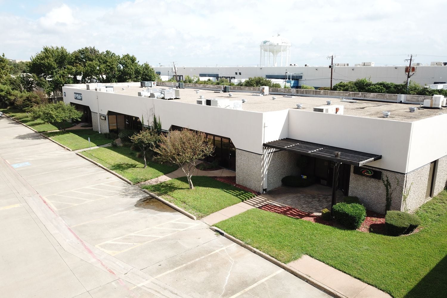 The DFW Corporate Park includes 22 buildings in Grand Prairie.