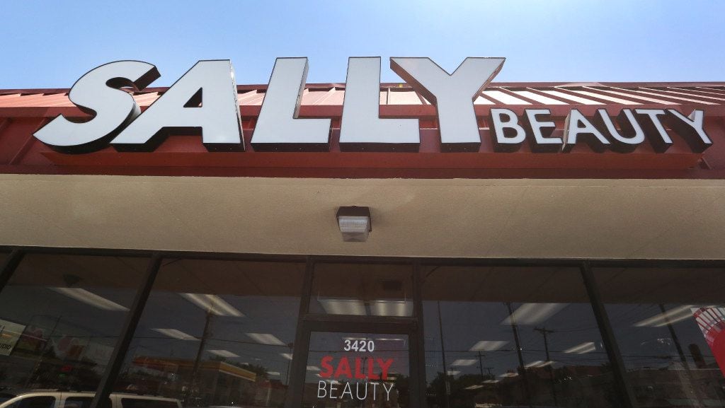 Sally Beauty names its 1st girl CEO