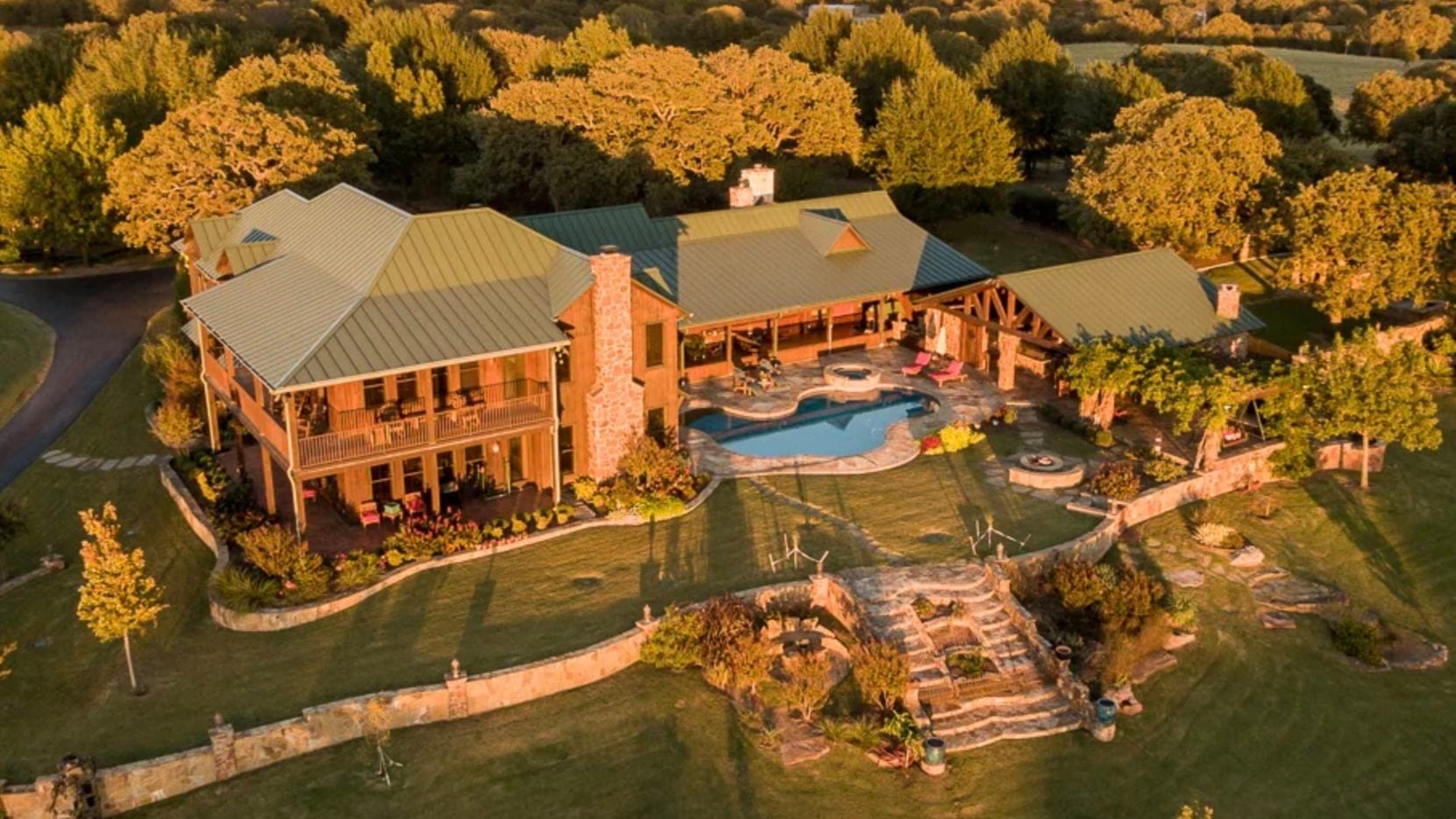 Terry Bradshaw's ranch in southern Oklahoma includes a large main house.