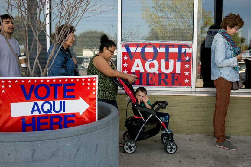 Dear Democratic Presidential Campaigns: Communicating Correctly in Spanish  to Voters Is Important, So Please Do a Better Job - Latino Rebels
