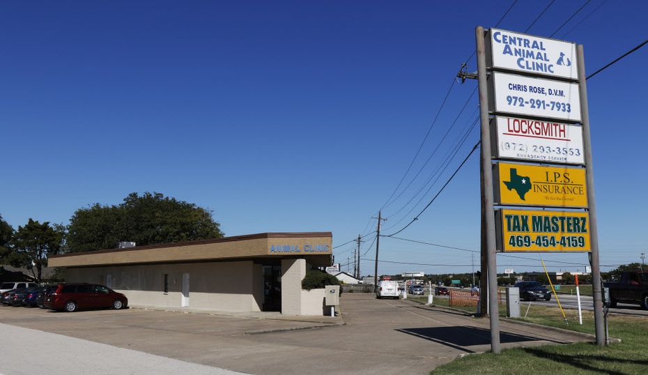 Cedar Hill Mayor Rob Franke and a business partner own this strip shopping center at the...