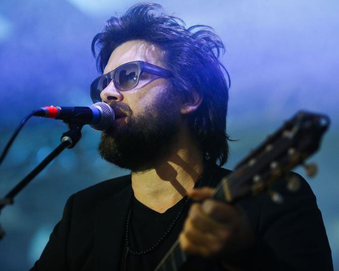 Bob Schneider performs on the main stage at Klyde Warren Park in Dallas on Sunday Oct. 28,...