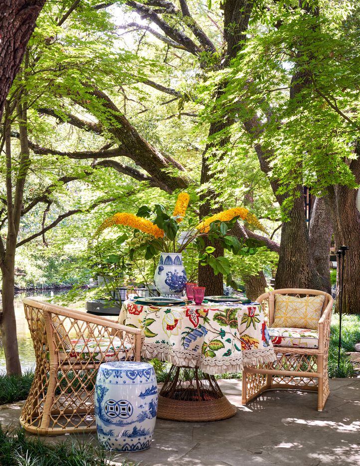 An outdoor space at the 2022 Kips Bay Decorator Show House Dallas was designed by Isabel...