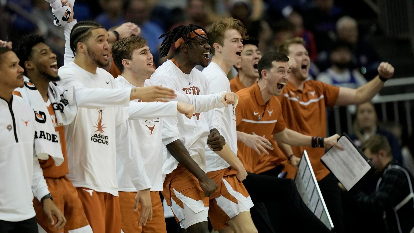College basketball poll: Texas Longhorns up to No. 5 in latest AP rankings