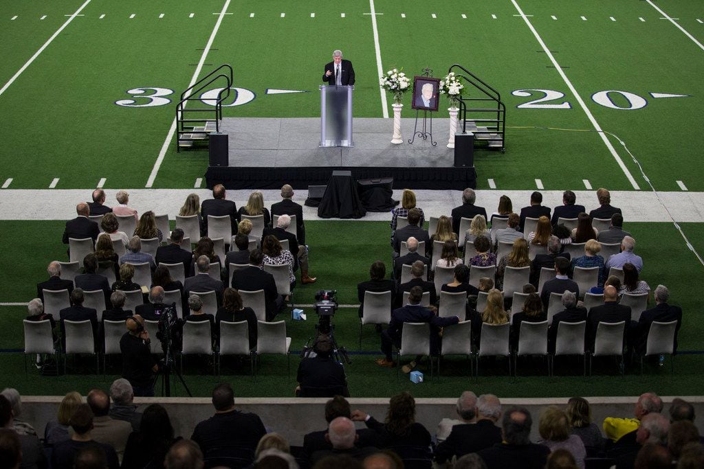Kelly Fry, son of Hayden Fry, speaks during a celebration of life service for Hayden Fry,...