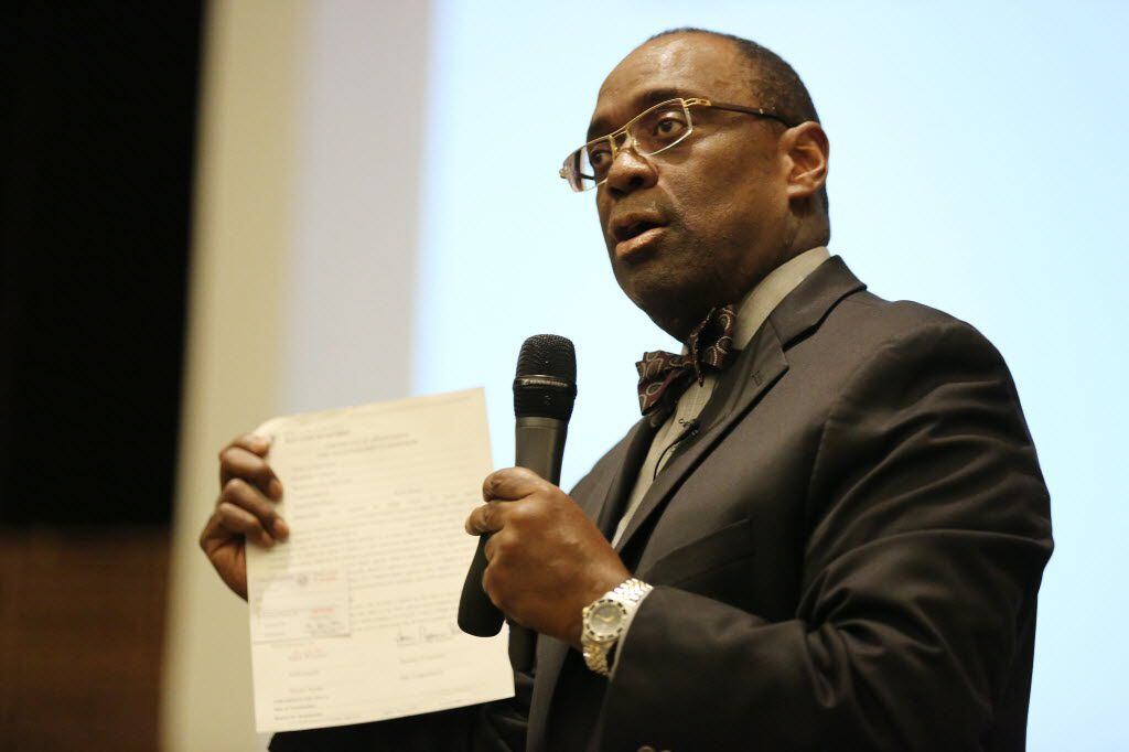 Robert Heard, assistant elections administrator for Dallas County Elections, speaks during a...