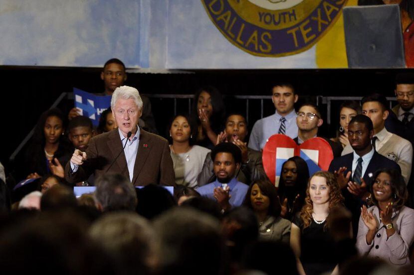 El ex presidente Bill Clinton durante su presentación en el Paul Quinn College, en Dallas....