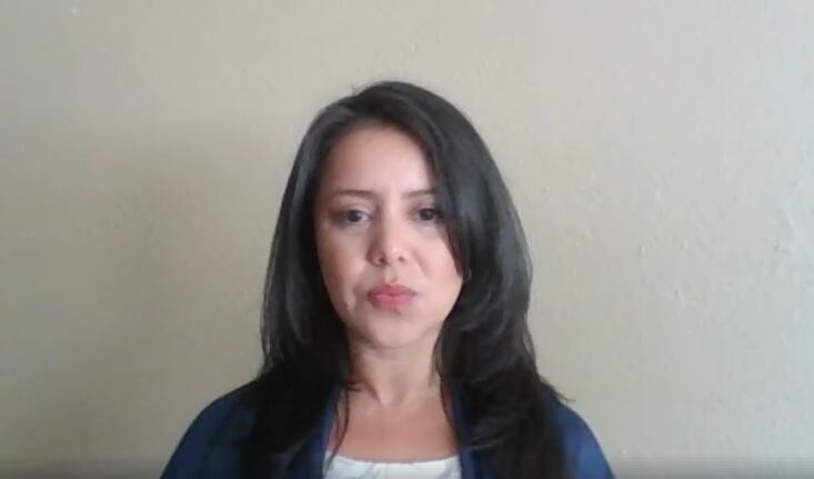 Una captura de imagen del video de  Victoria Neave tras su arresto la noche del martes.
