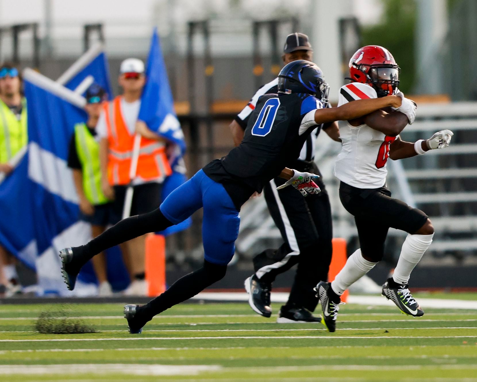 North Forney’s Isiah Mayfield (0) fails to tackle Mesquite Horn’s defensive back Jayden...