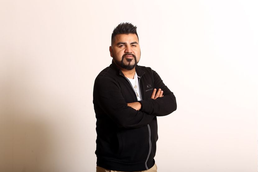 Luis Antonio López “Mimoso” se encuentra aún promoviendo el álbum Borrón y Cuenta Nueva, de...