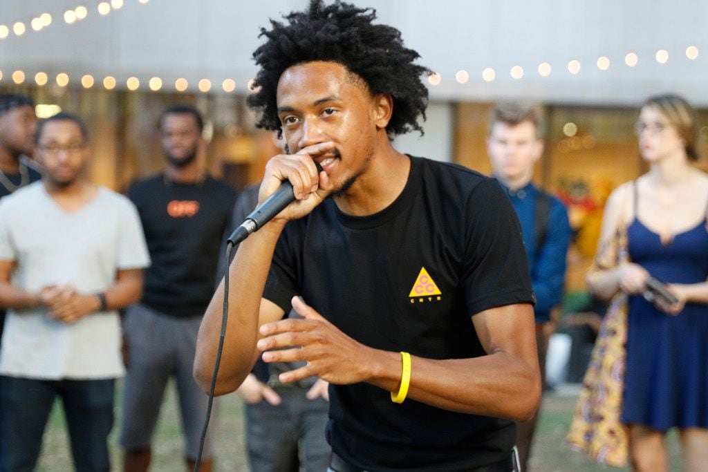 Bobby Sessions performs at the Artist Uprising Presents: The Dallas Music Experience at...