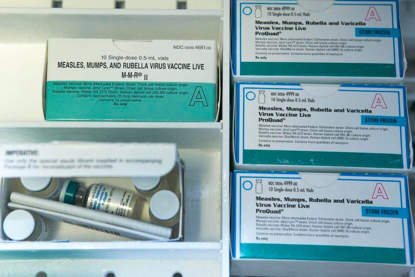 Las vacunas contra el sarampión son clave para evitar más brotes. (AP/DAMIAN DOVARGANES)
