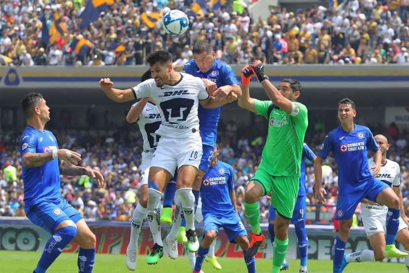 Pumas y Cruz Azul diputarán uno de los boletos para llegar a la final del Torneo Apertura...