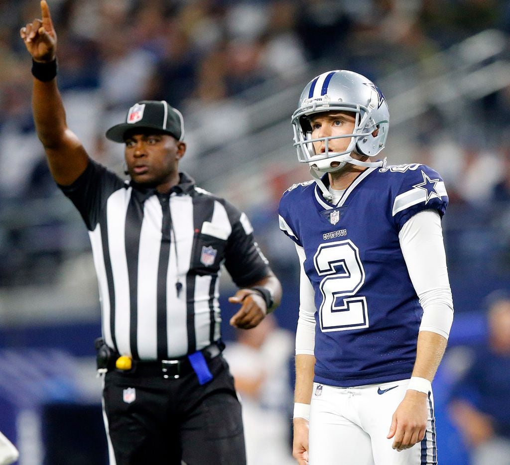 Dallas Cowboys kicker Brett Maher (2) reacts after missing a first quarter field goal...