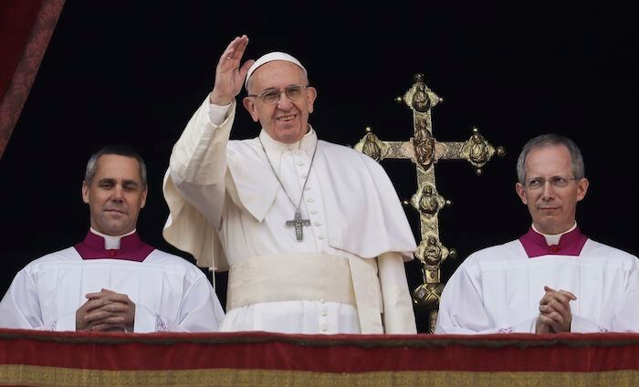 El Papa Francisco emitió su discurso de Navidad ‘Urbi et Orbi’. AP
