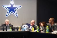From left, Dallas Cowboys owner and general manager Jerry Jones, executive vice president...
