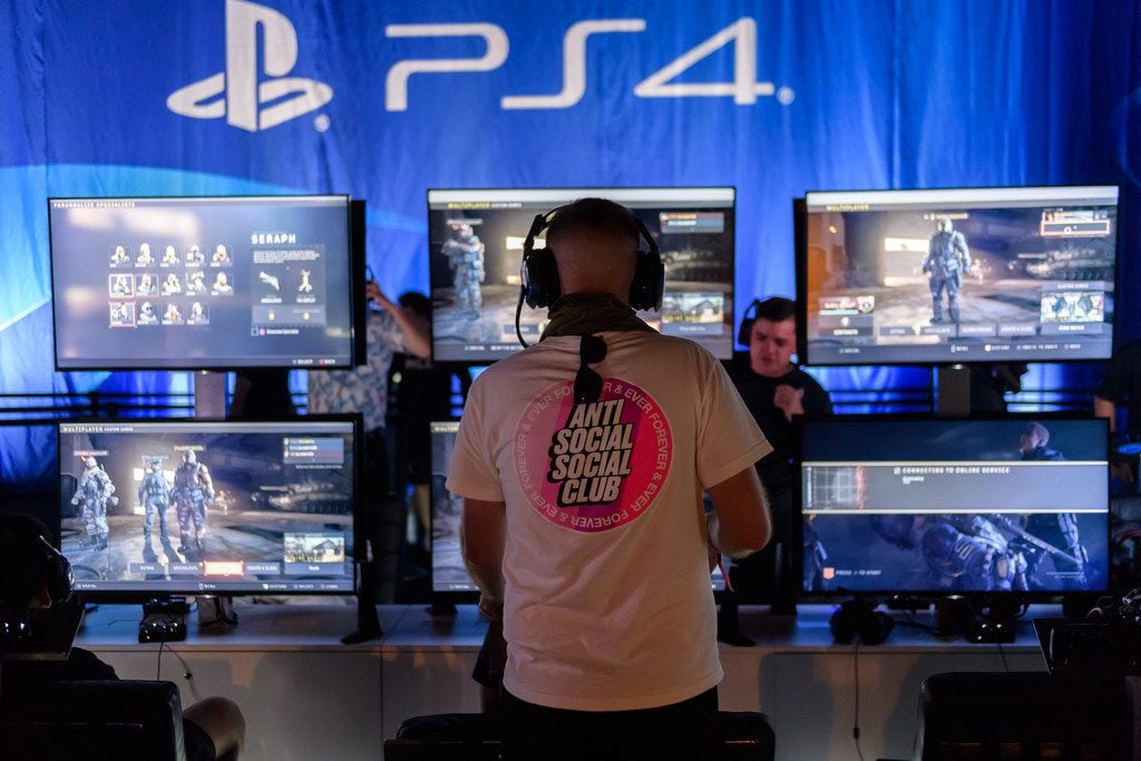Gamers compete during Day One at Call of Duty World League Finals 2019 at the Miami Beach...