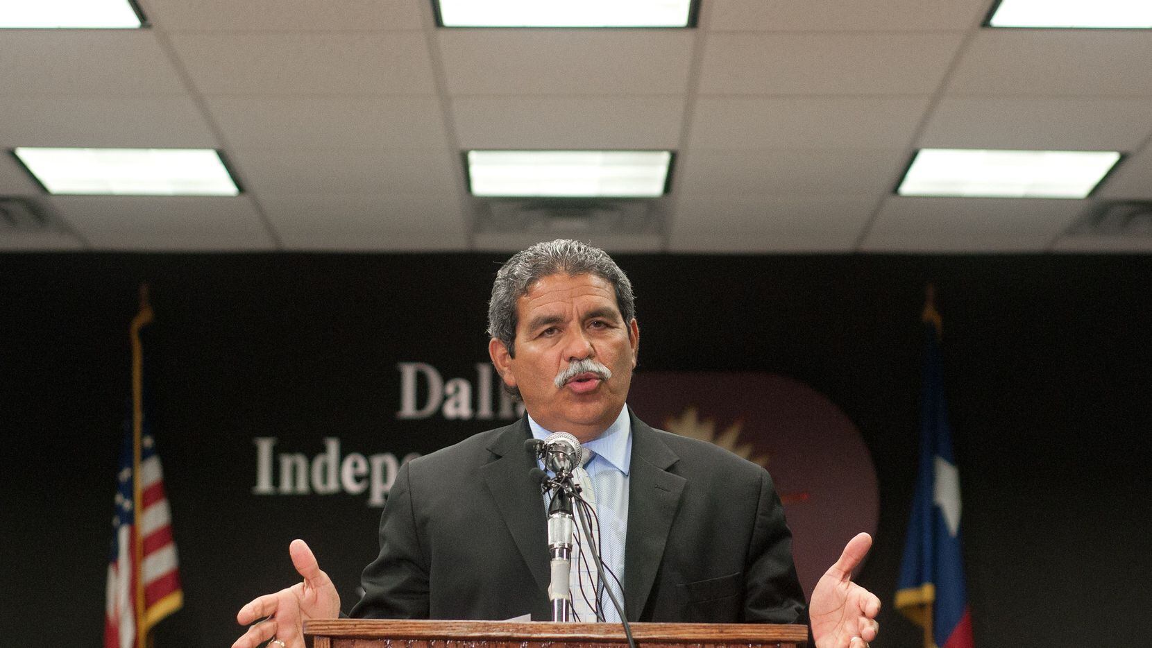 Michael Hinojosa no contenderá como candidato para Alcalde de Dallas.