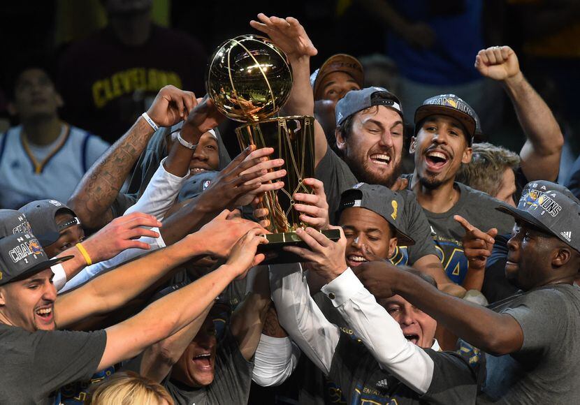Golden State ganó el último título de la NBA tras vencer en las finales a los Cavs de...