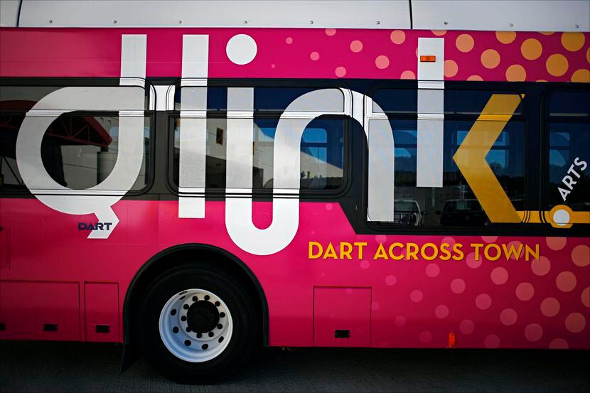 Los concejales quieren que el autobús gratuito D-Link llegue hasta Deep Ellum. (DMN/G.J....
